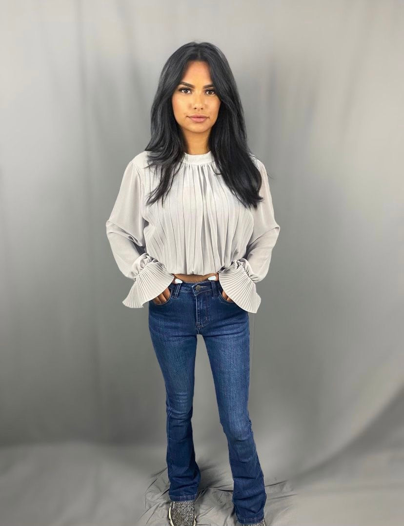 Blouse ruffle